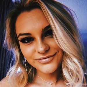 Meet your Posher, Audrey